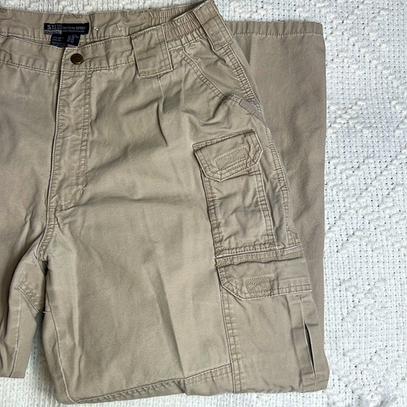 5.11 Tactical khaki cargo pants 36/30 - Picture 2 of 8